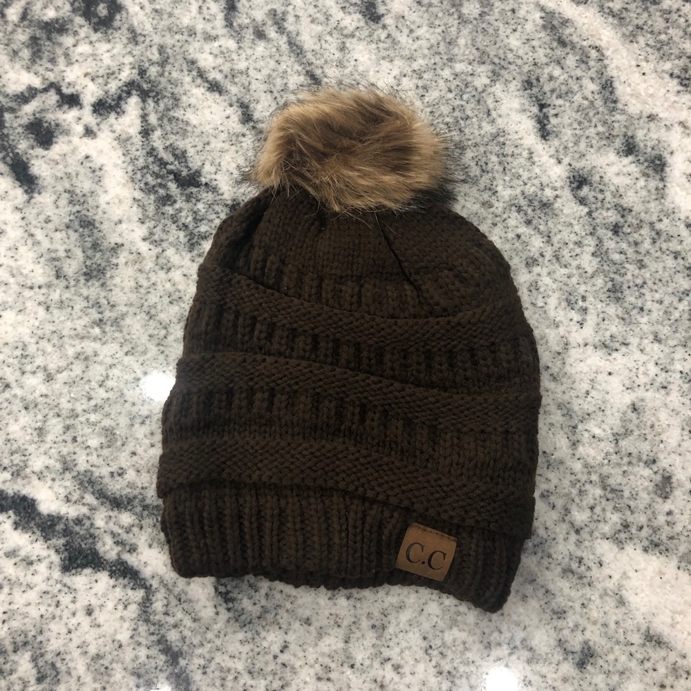 CC Pom beanies (9) qty - Picture 8 of 10